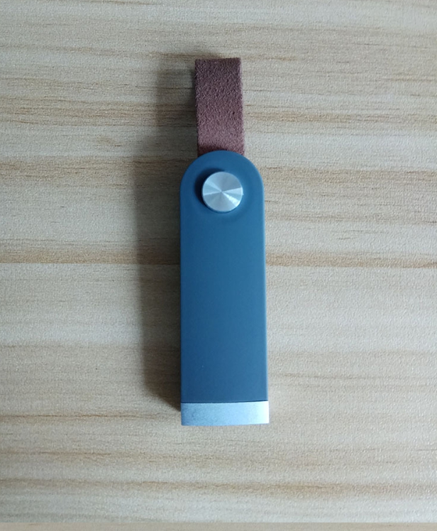 รับผลิต สกรีน แฟลชไดร์ฟ (FLASH DRIVE) พร้อมสกรีนโลโก้