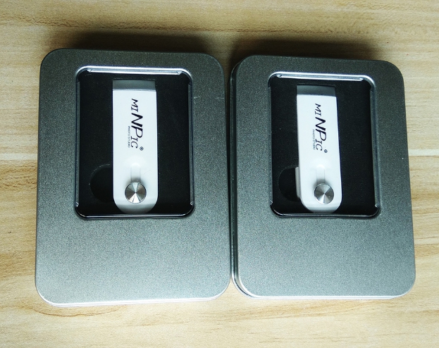 รับผลิต สกรีน แฟลชไดร์ฟ (FLASH DRIVE) พร้อมสกรีนโลโก้