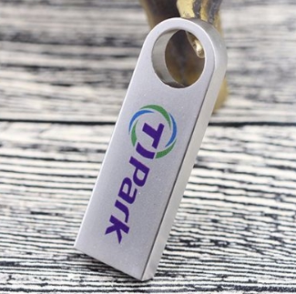 รับผลิต สกรีน แฟลชไดร์ฟ (FLASH DRIVE) พร้อมสกรีนโลโก้