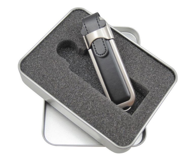 รับผลิต สกรีน แฟลชไดร์ฟ (FLASH DRIVE) พร้อมสกรีนโลโก้