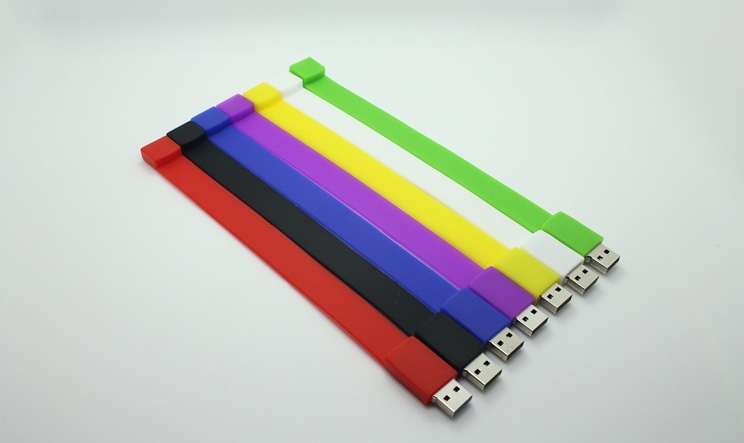 รับผลิต สกรีน แฟลชไดร์ฟ (FLASH DRIVE) พร้อมสกรีนโลโก้