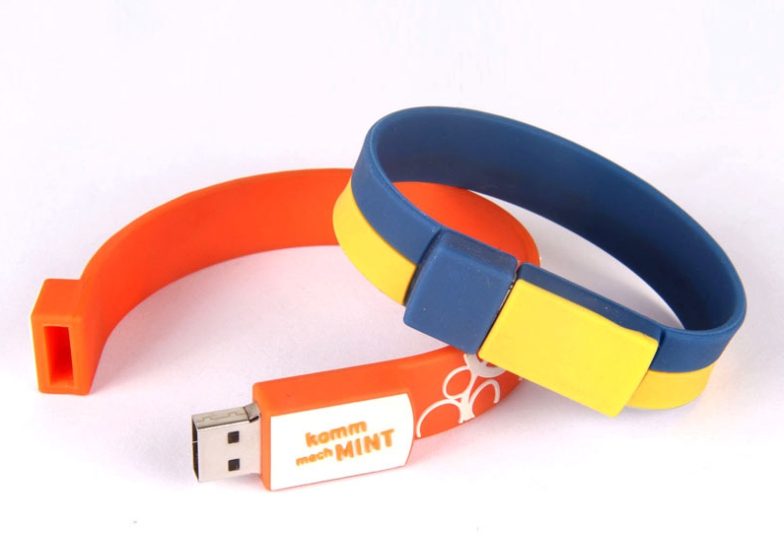รับผลิต สกรีน แฟลชไดร์ฟ (FLASH DRIVE) พร้อมสกรีนโลโก้