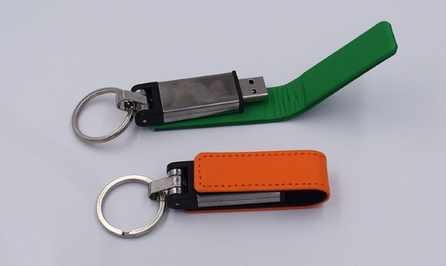 รับผลิต สกรีน แฟลชไดร์ฟ (FLASH DRIVE) พร้อมสกรีนโลโก้