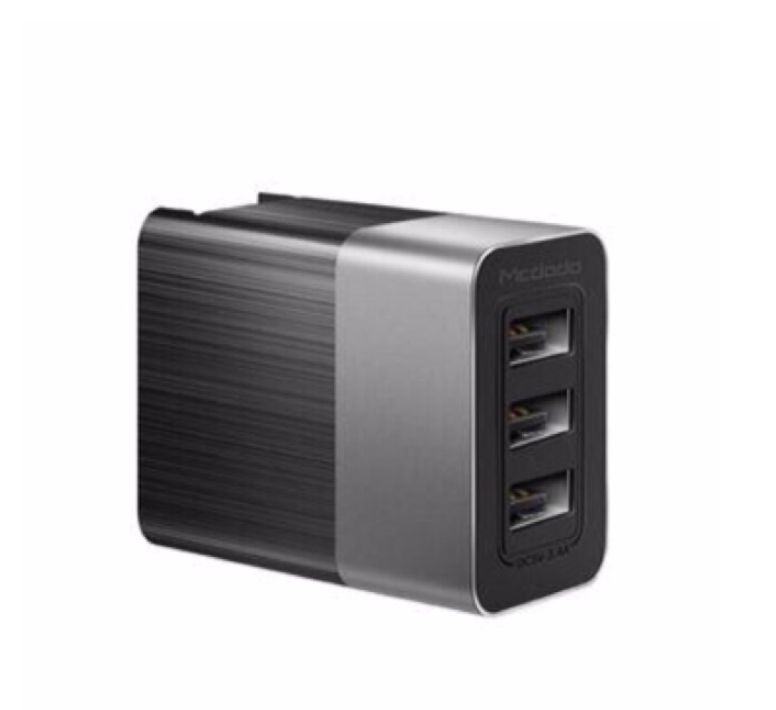 รับสกรีน ปลั๊ก Universal Adaptor with 3USB หัวแปลงขาปลั๊กพร้อมช่องชาร์จUSB