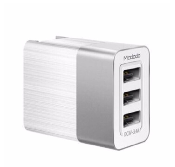 รับสกรีน ปลั๊ก Universal Adaptor with 3USB หัวแปลงขาปลั๊กพร้อมช่องชาร์จUSB