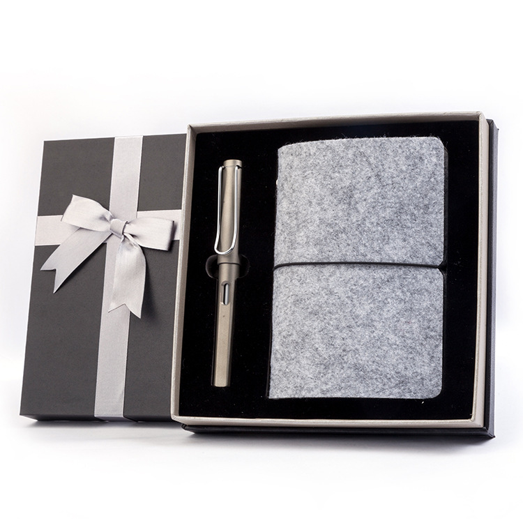 ชุดของขวัญ ของแจกบริษัท ชุดเซ็ทรับไหว้ ชุดเช็ทสมุด+ปากกา รวมกล่องgiftset