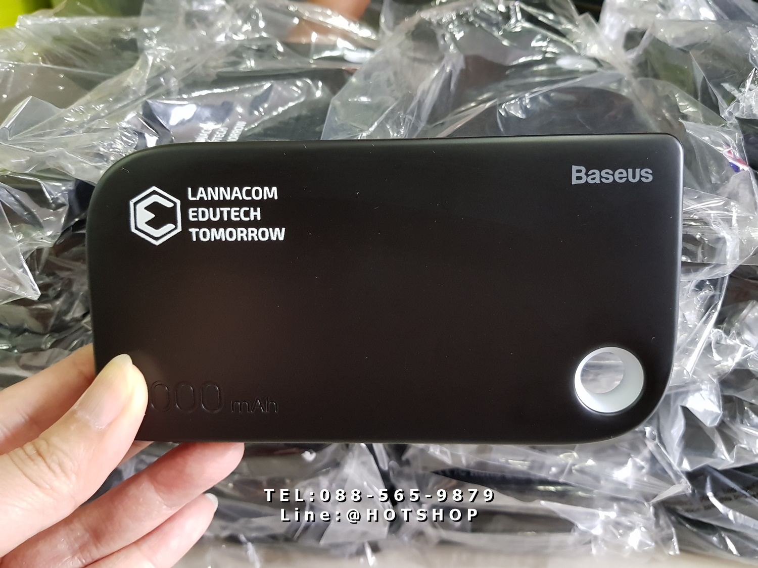 รับสกรีน powerbank แบตสำรอง รุ่น baseus 8000mah