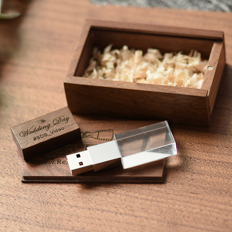 รับผลิต สกรีน แฟลชไดร์ฟลายไม้ พร้อมกล่อง (FLASH DRIVE) พร้อมสกรีนโลโก้