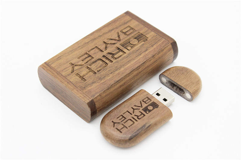 รับผลิต สกรีน แฟลชไดร์ฟไม้ (FLASH DRIVE ไม้) พร้อมสกรีนโลโก้
